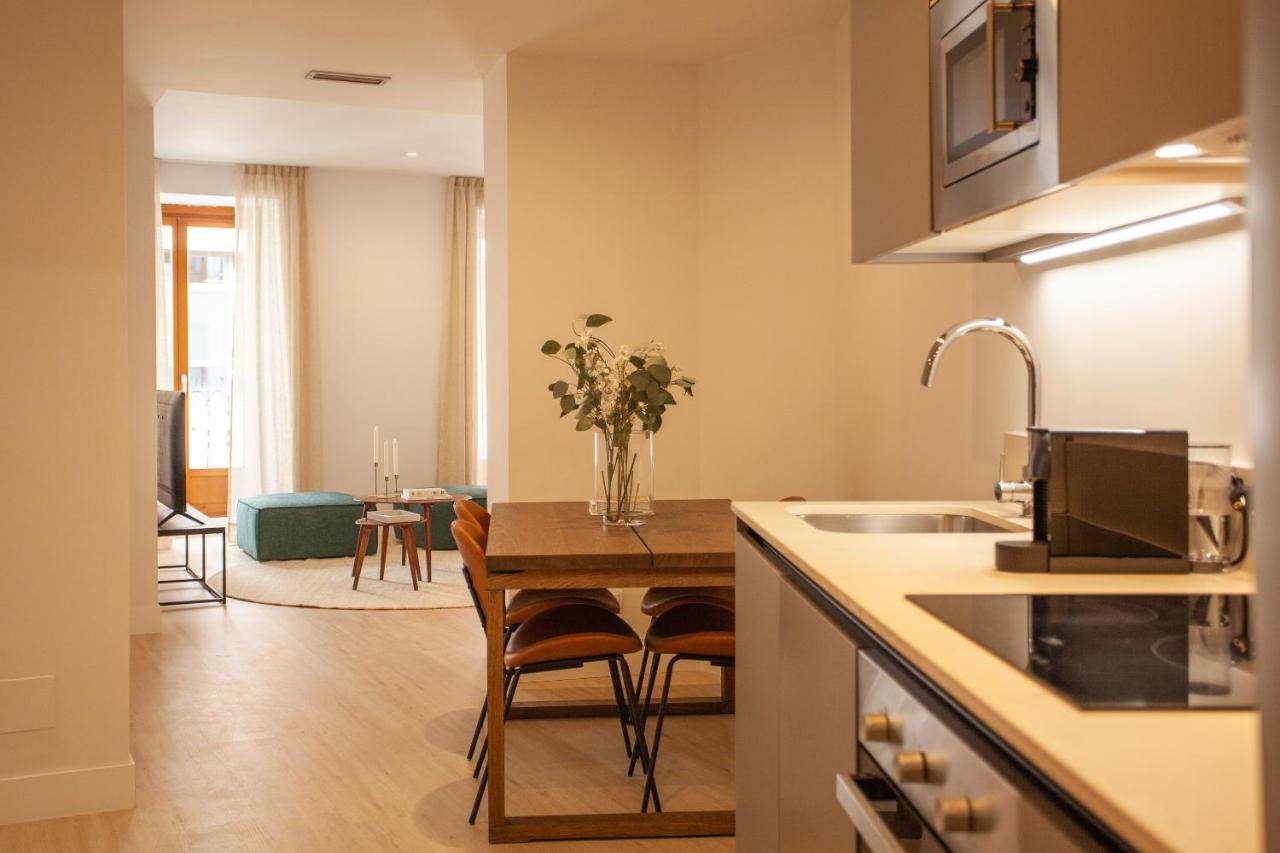 พาลาฟ็อกซ์ เซ็นทรัล สวีทส์ Apartment มาดริด ภายนอก รูปภาพ