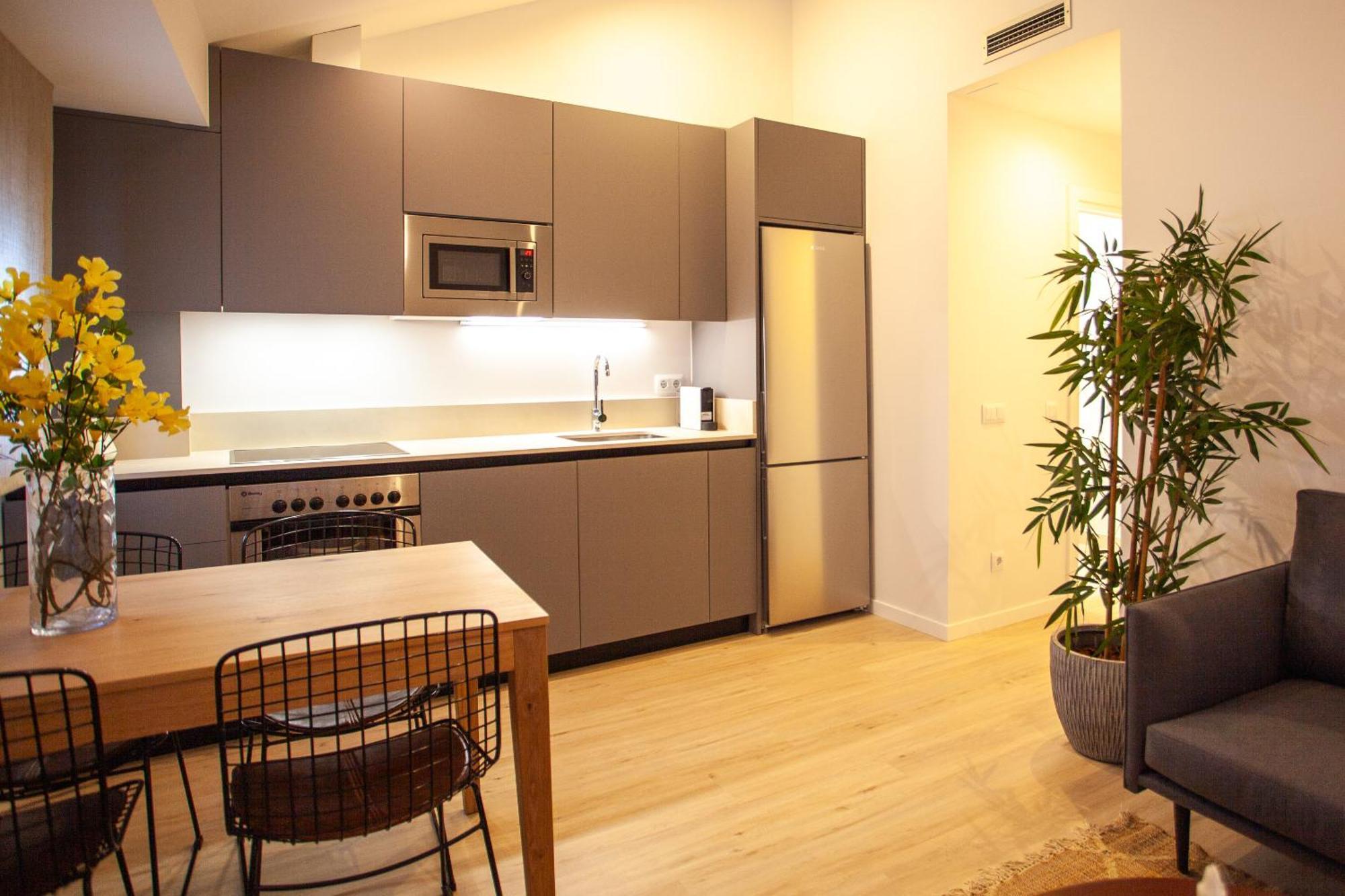 พาลาฟ็อกซ์ เซ็นทรัล สวีทส์ Apartment มาดริด ภายนอก รูปภาพ