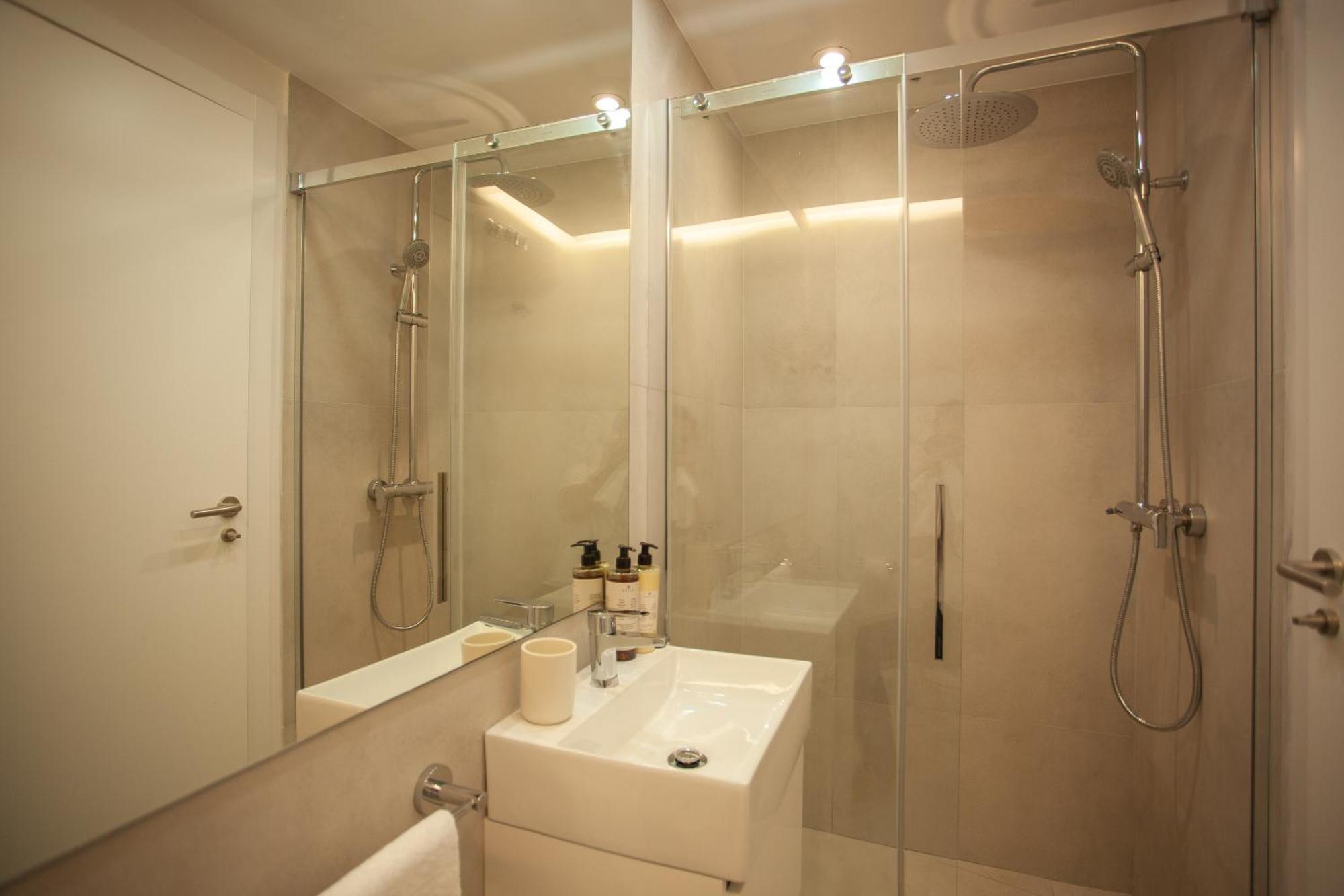 พาลาฟ็อกซ์ เซ็นทรัล สวีทส์ Apartment มาดริด ห้อง รูปภาพ