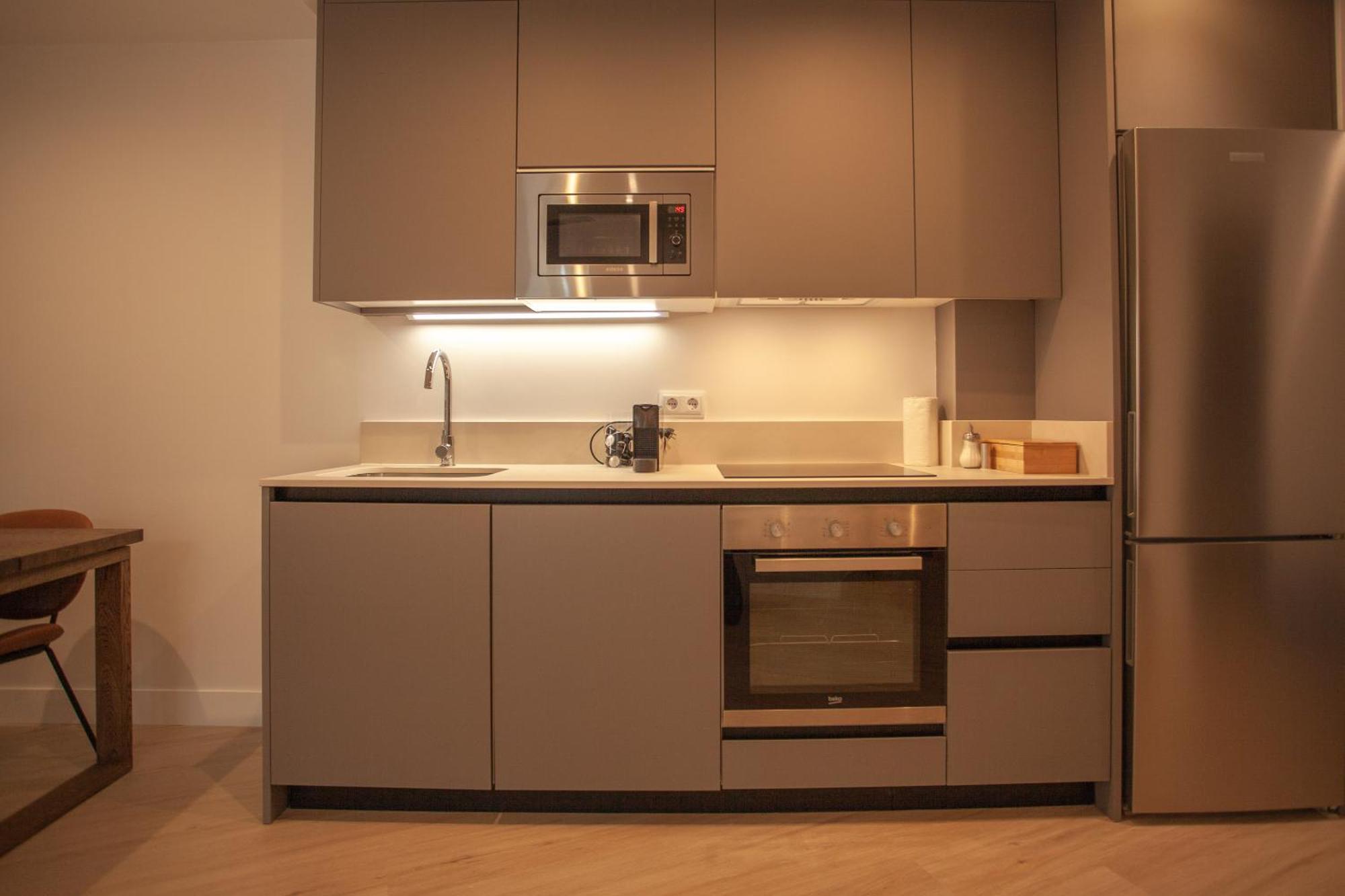 พาลาฟ็อกซ์ เซ็นทรัล สวีทส์ Apartment มาดริด ห้อง รูปภาพ