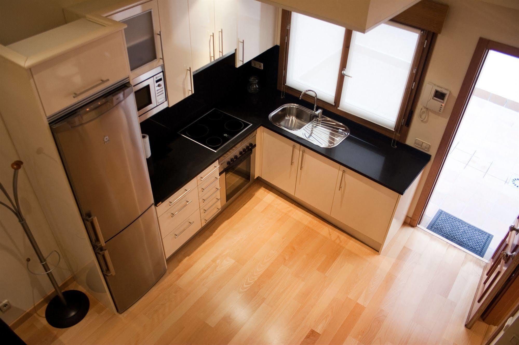พาลาฟ็อกซ์ เซ็นทรัล สวีทส์ Apartment มาดริด ภายนอก รูปภาพ