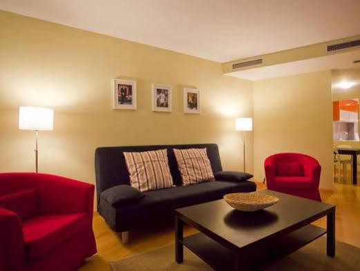 พาลาฟ็อกซ์ เซ็นทรัล สวีทส์ Apartment มาดริด ภายนอก รูปภาพ